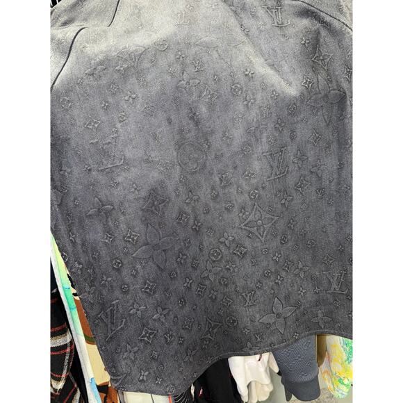 Louis Vuitton Black Embossed Monogram Logo Baseball Shirt Short Sleeve Button L - Picture 11 of 16